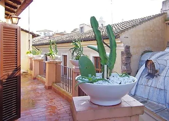 Natural Pantheon Terrace 3*